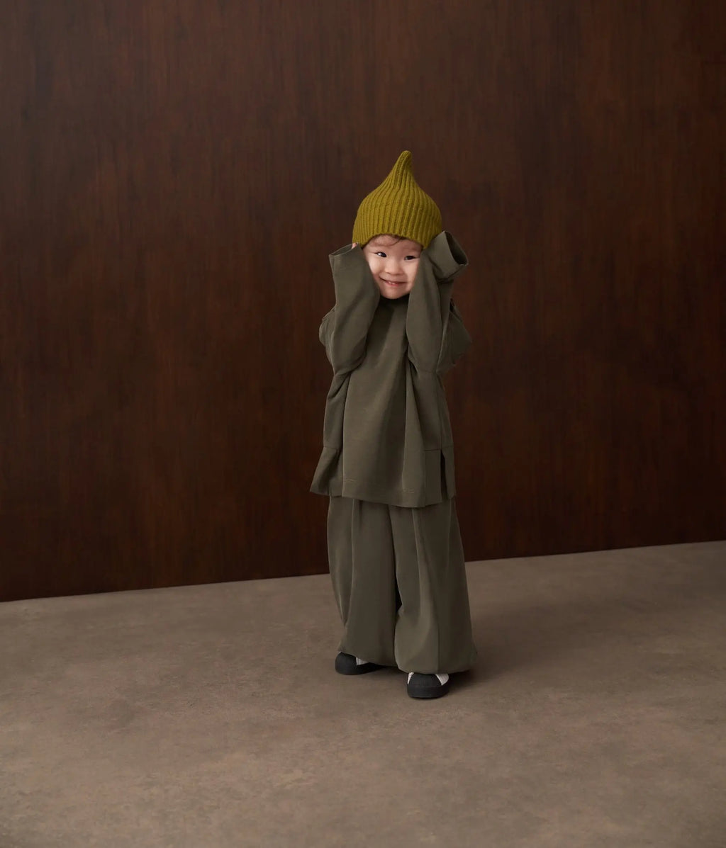 Set: Sweater and flowing pants | Khaki