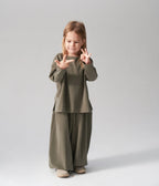 Set: Sweater and flowing pants | Khaki