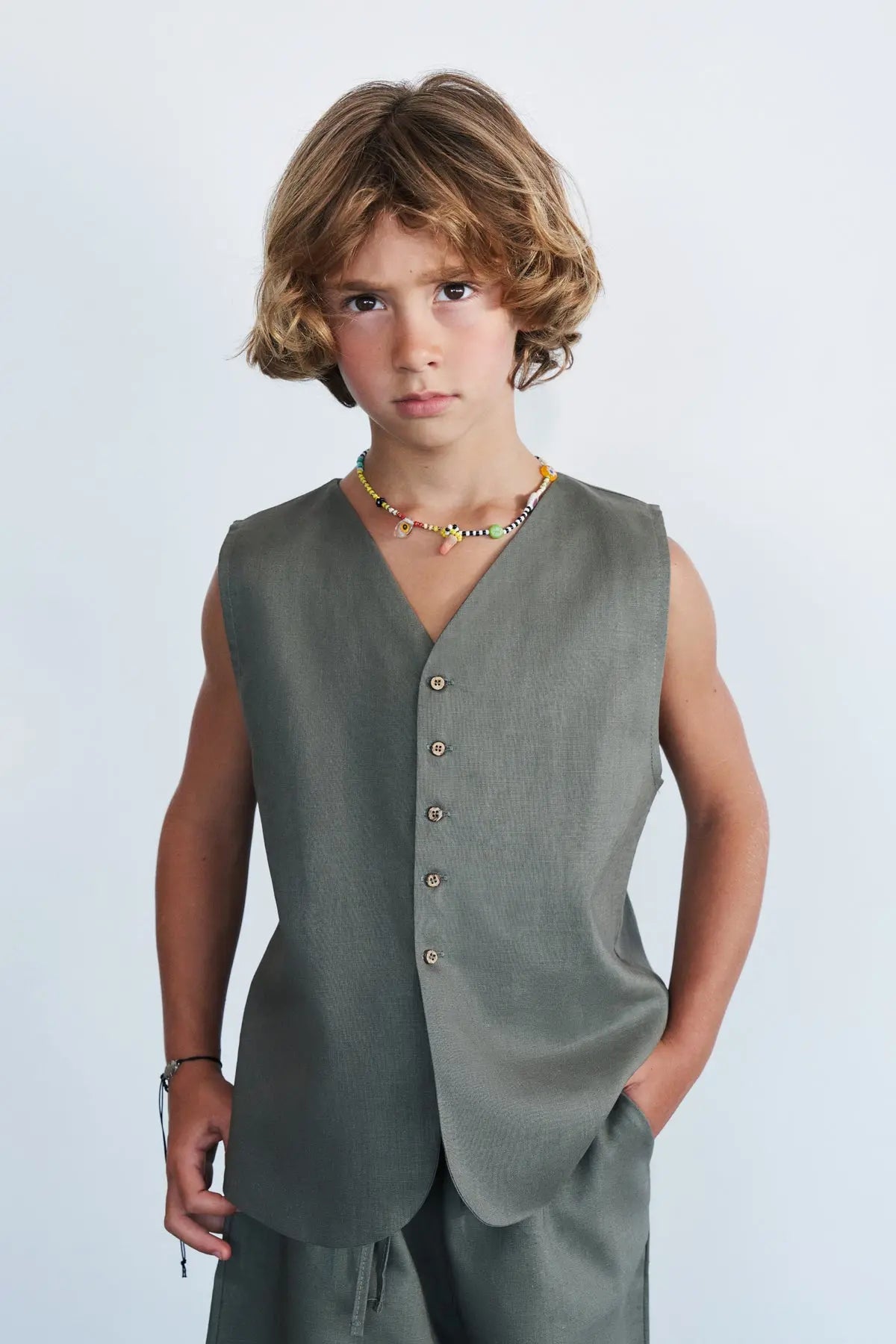 Button-down vest and loose-fitting pants set | Khaki